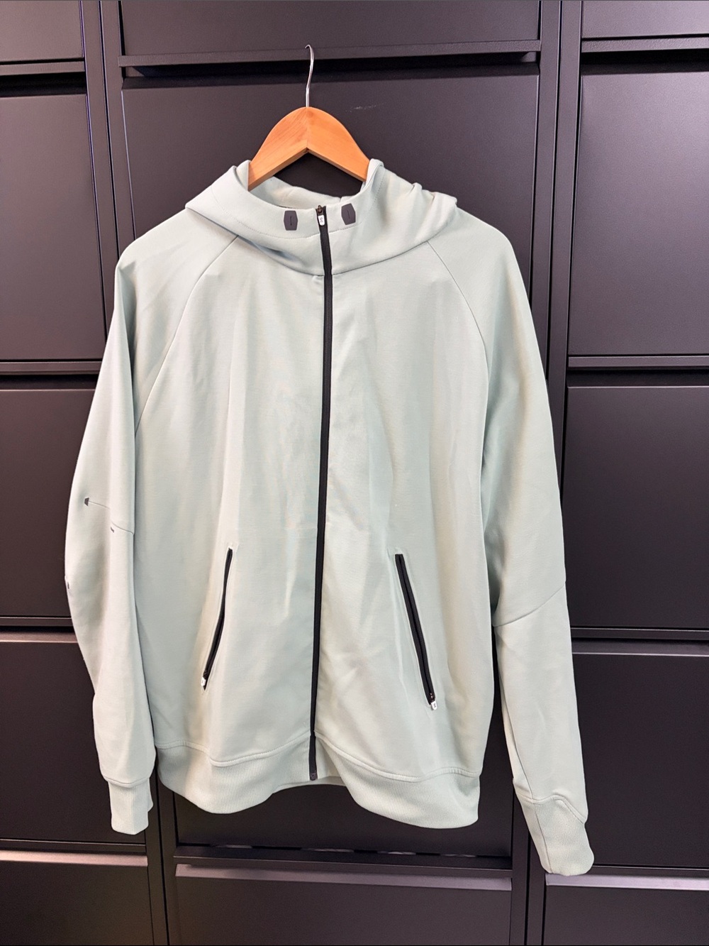 On Running Men's Light Sage Green Hooded Jacket
